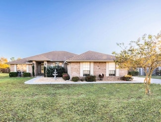 2390 Barberee Dr, Crestview, FL 32536
