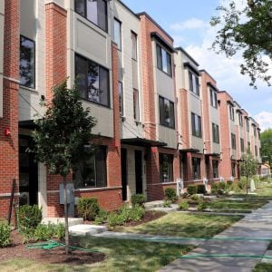 336 S School St Unit 336, Mount Prospect, IL 60056