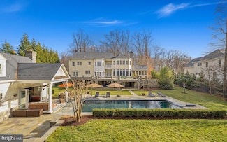 9919 Logan Dr, Potomac, MD 20854