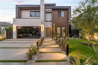 4171 Bakman Ave, North Hollywood, CA 91602