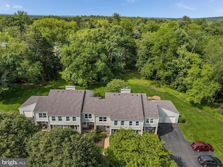 303 Knoll Way, Rocky Hill, NJ 08553