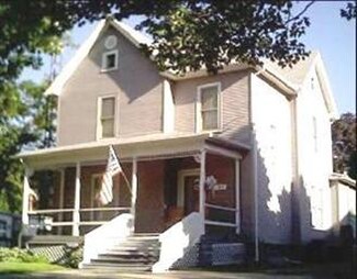 212 E Jackson St, Cullom, IL 60929