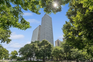 1555 N Astor St Unit 35W, Chicago, IL 60610