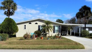463 Sioux Blvd, Oak Hill, FL 32759