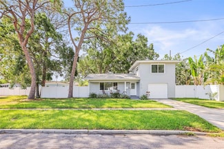 1518 Cheyenne St NE, Saint Petersburg, FL 33703