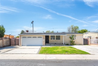8515 Mammoth Ave, Panorama City, CA 91402