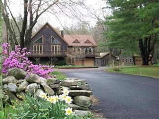 58 N Main St, Assonet, MA 02702
