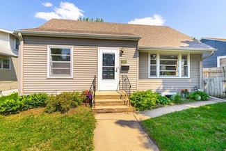 5349 47th Ave S, Minneapolis, MN 55417