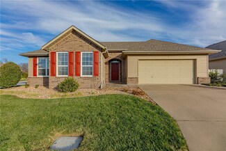 1 Chadwick Cir, Bella Vista, AR 72715
