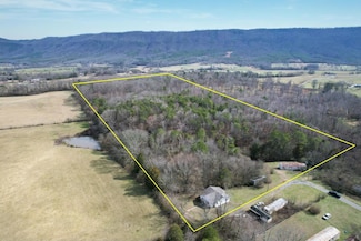 182 County Road 900, Etowah, TN 37331
