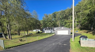 103 Church St, Surveyor, WV 25932