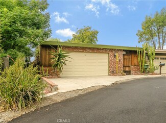 4647 Abargo St, Woodland Hills, CA 91364