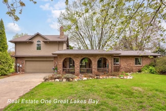 3637 S Brennan Rd, Hemlock, MI 48626