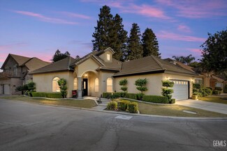 124 Stockdale Cir, Bakersfield, CA 93309