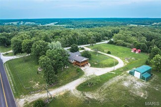 110 Shell Box Dr, Leasburg, MO 65535