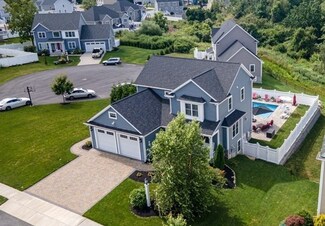 155 Highland Farm Rd, Fall River, MA 02720