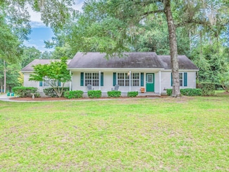 5 Birch Ct, Crawfordville, FL 32327