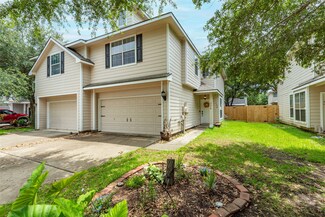 336 Capella Oaks Ln, Dickinson, TX 77539