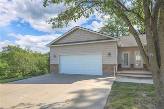 10536 E 45th Terrace, Kansas City, MO 64133