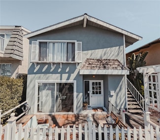 516 Iris Ave, Corona Del Mar, CA 92625