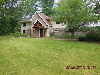 17 Dogwood Ln, Nesquehoning, PA 18240