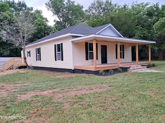 151 S Jackson St, Athens, TN 37303