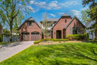 1655 Dorchester Rd, Birmingham, MI 48009