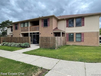 19317 Surrey Ln Unit 53, Northville, MI 48167