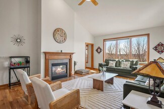 1314 Redan Dr, Verona, WI 53593