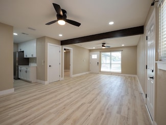 8314 Bowling Green Dr Unit B, Austin, TX 78757