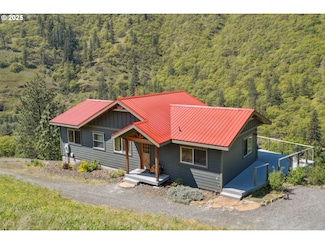28 Suz Ridge Rd, Lyle, WA 98635