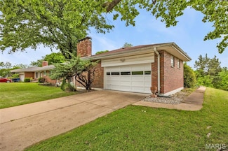 8967 New Sappington Rd, Saint Louis, MO 63126