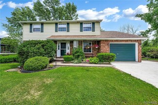 4576 Beach Ridge Rd, Lockport, NY 14094