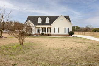 302 Mar Joy Dr, Dunn, NC 28334