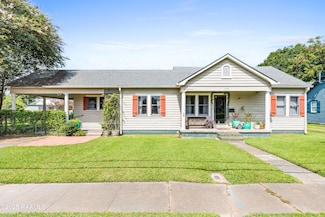 208 S Guegnon St, Abbeville, LA 70510