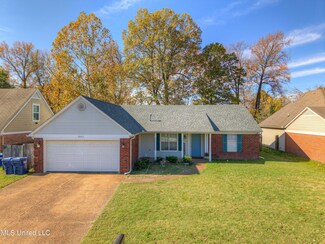 5651 W Avalon Dr, Horn Lake, MS 38637