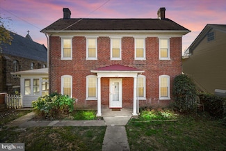 112 E A St, Brunswick, MD 21716