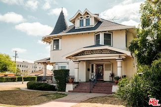 2957 Brighton Ave, Los Angeles, CA 90018