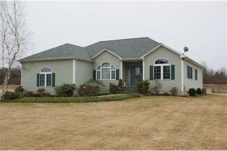 9 Alexandra Dr, Assonet, MA 02702