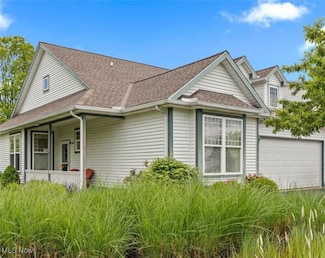 2201 Langford Ln Unit 105, Avon, OH 44011