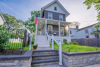 104 Division St, Keyport, NJ 07735