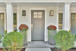 470 Main St Unit 7, Armonk, NY 10504