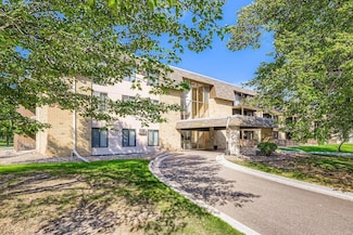 3461 Kent St Unit 1002, Shoreview, MN 55126