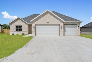 5255 Logan Dr, Battlefield, MO 65619