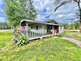 11 Angie Ave, Picayune, MS 39466