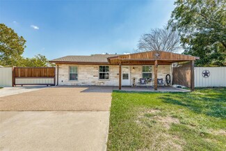 124 N Jessup St, Alvarado, TX 76009