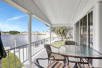 128 Lake Shore Dr, Hallandale, FL 33009