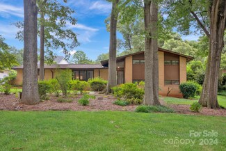 823 Wingrave Dr, Charlotte, NC 28270
