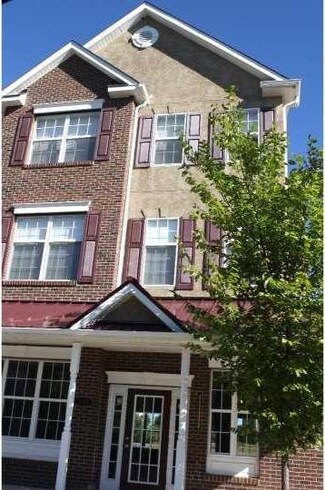 3851 Ashland Dr, Harleysville, PA 19438