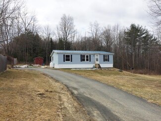 39 W Park Dr, Putney, VT 05346